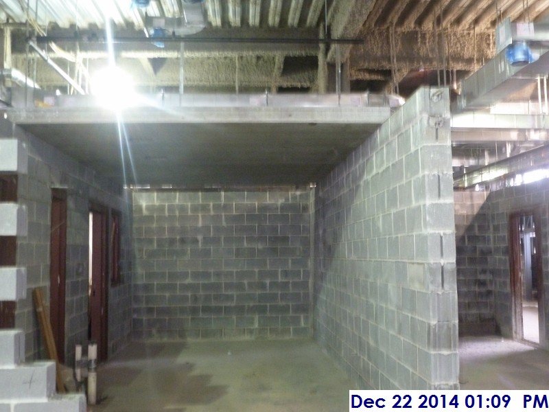 Installing concrete planks at the 1st floor detention cells defdfggdfmvmm vnnxm